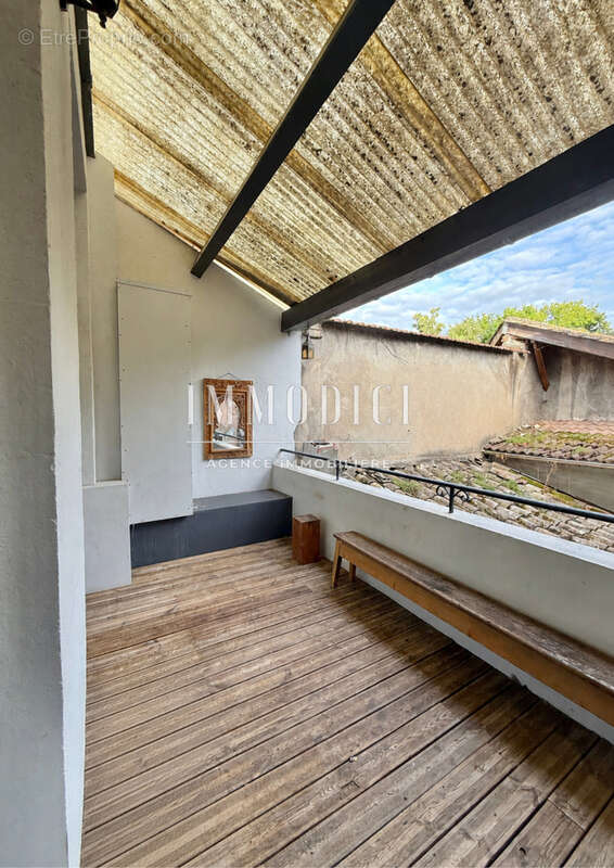 Appartement à THOISSEY