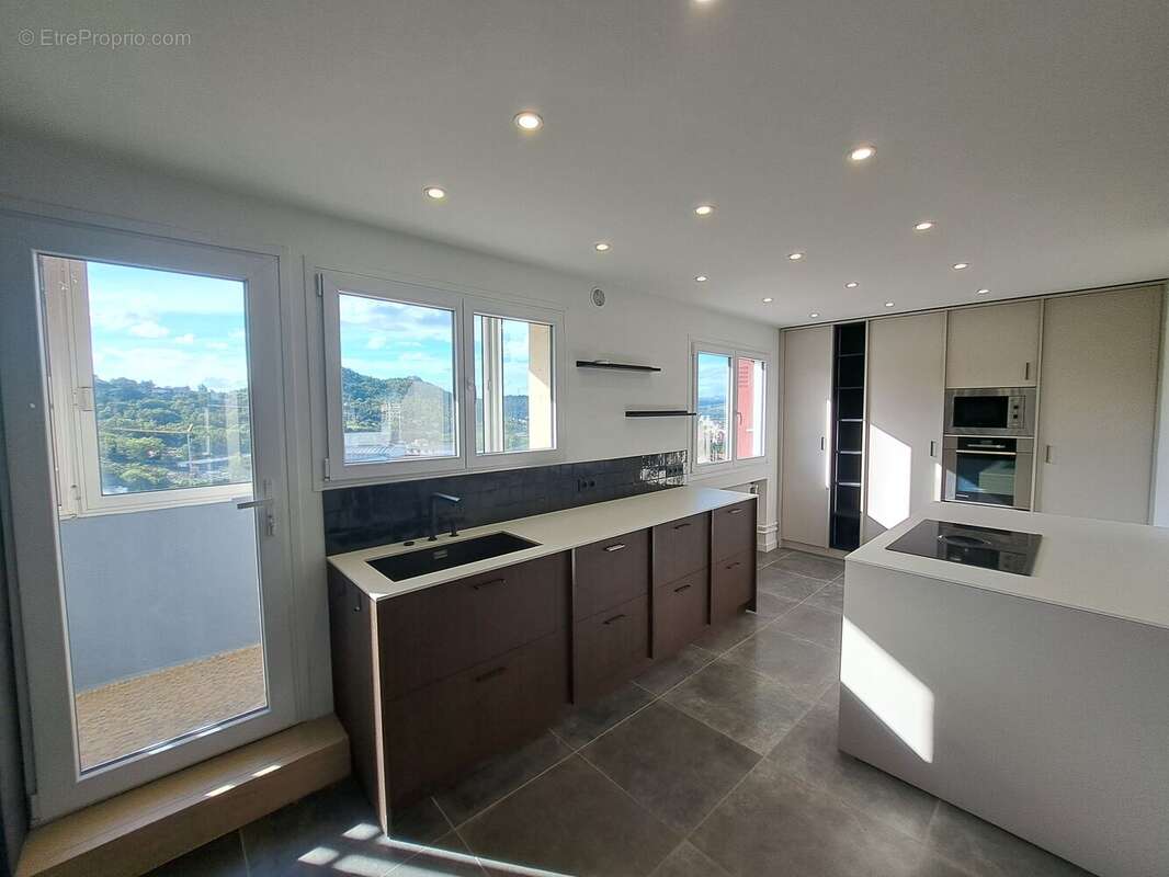 Photo 3 - Appartement à SAINT-ETIENNE
