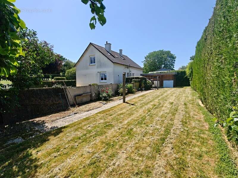 Maison à MONTAUBAN-DE-BRETAGNE