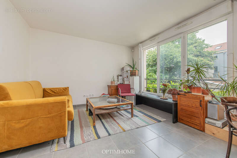 Mairie des lilas -  immeuble 2012 - appartement 3 pièces - 2 chambres– 53 m² – - photo 18