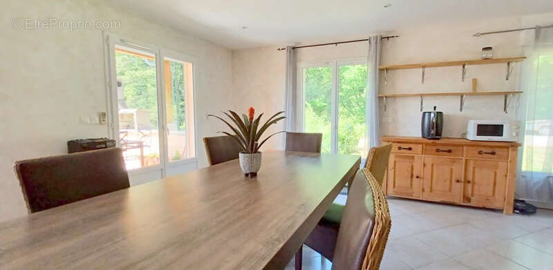 Appartement T5  avec Garage - photo 2