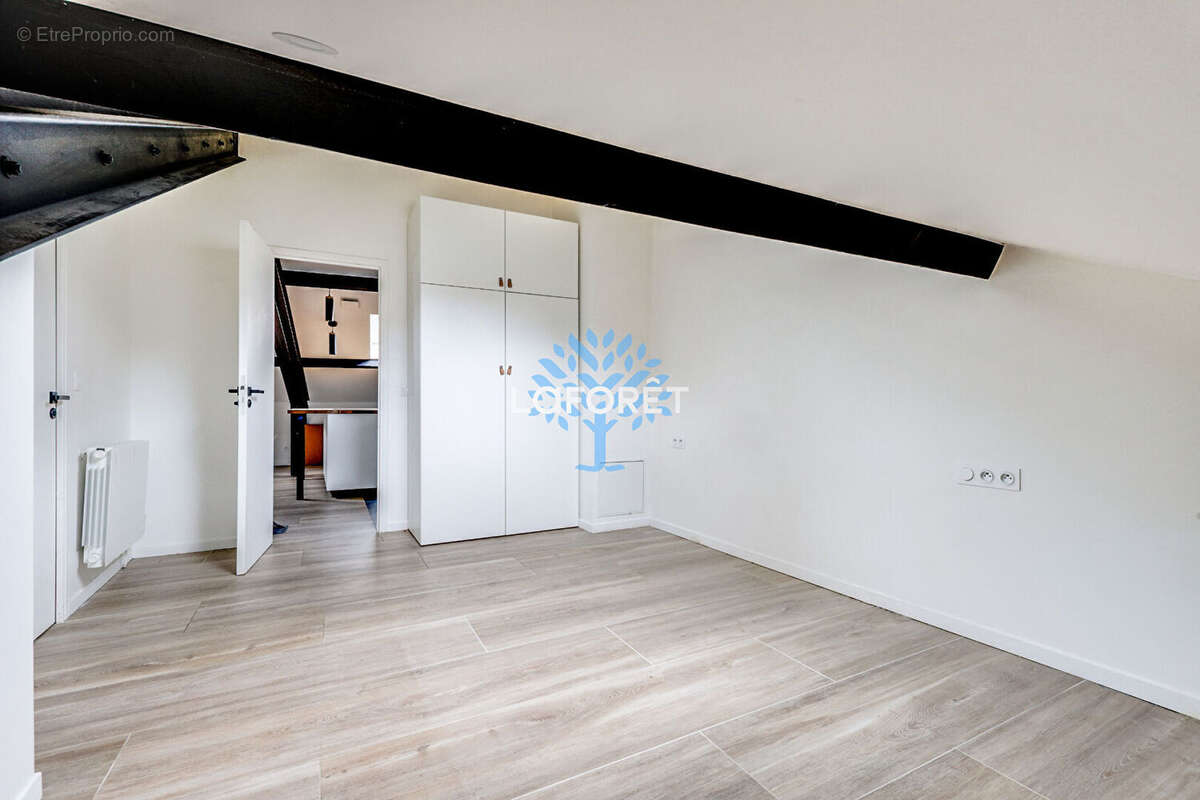 Appartement à PARIS-20E