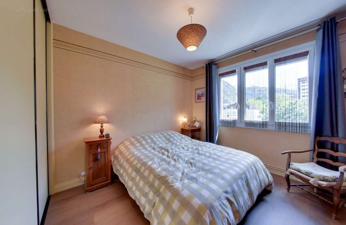 Appartement à SAINT-EGREVE