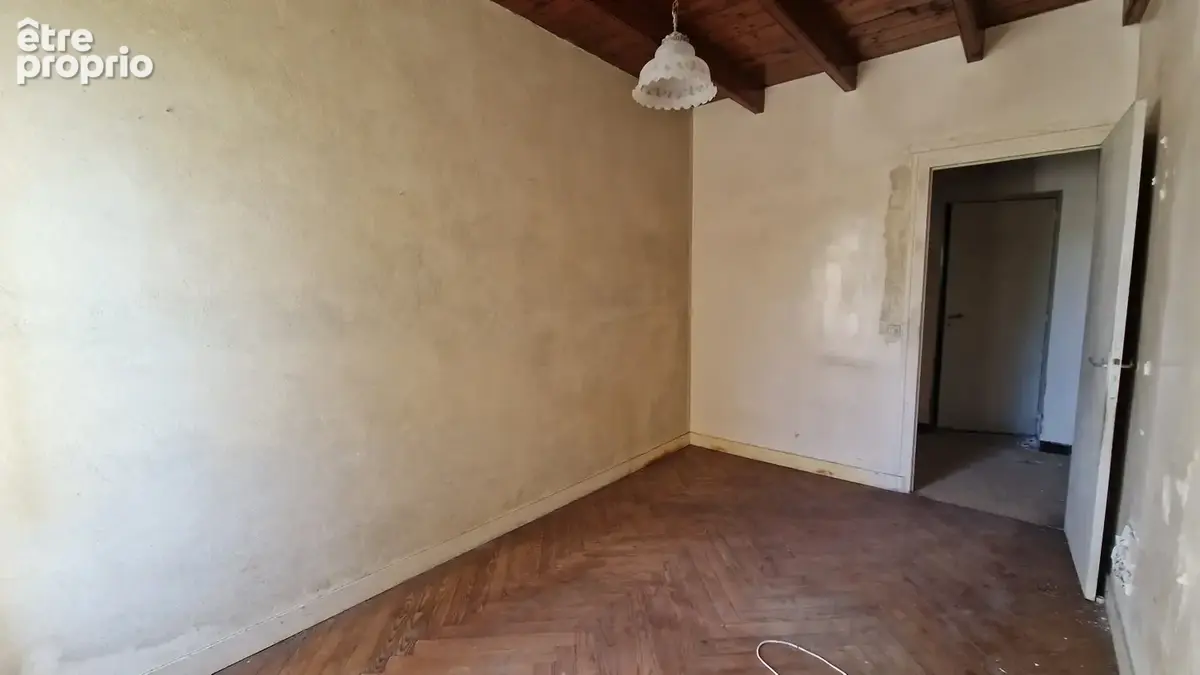 À 7 min de sauveterre de guyenne - maison en pierre à rénover - photo 12