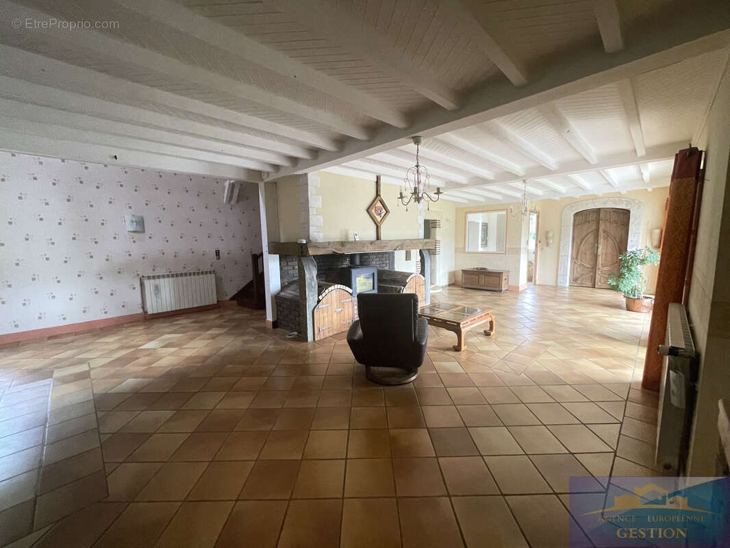 Maison à ADE