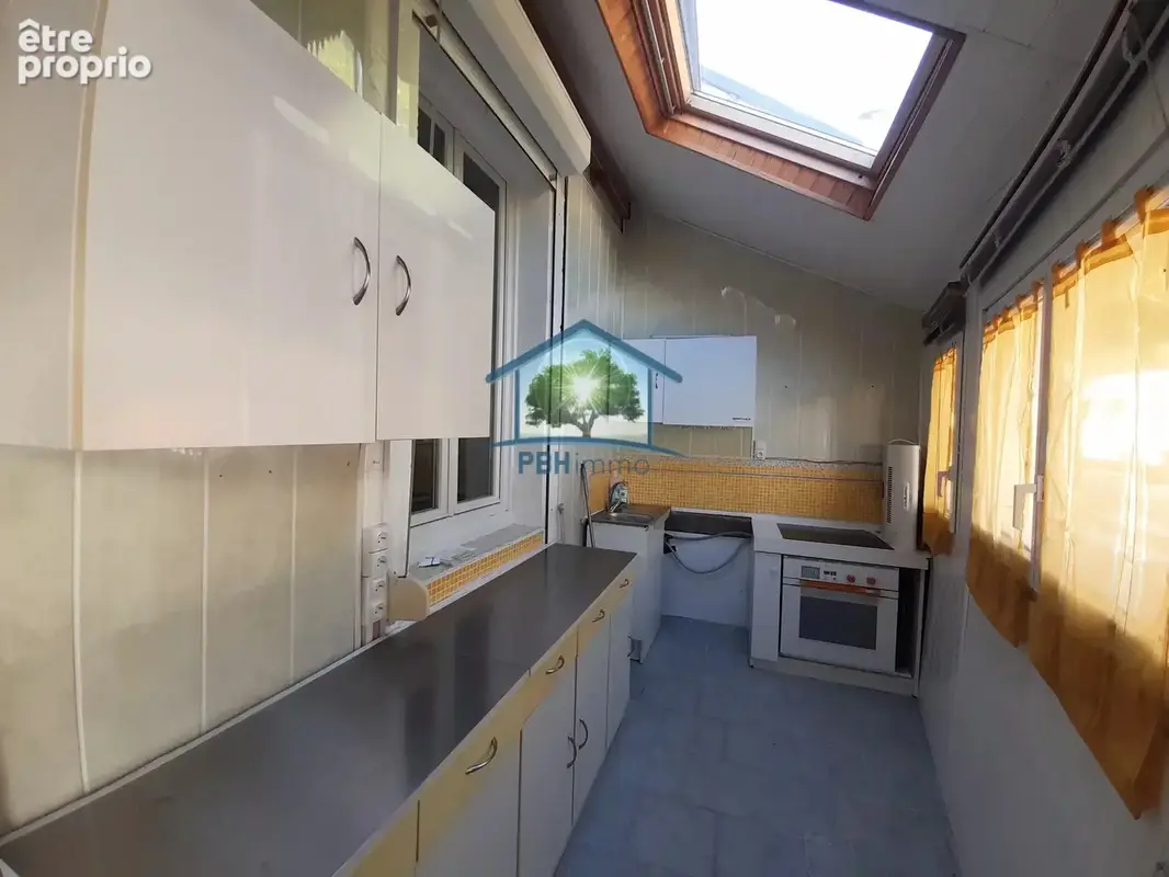 Maison avec 2 logements terrasse, annexes et garage - photo 9