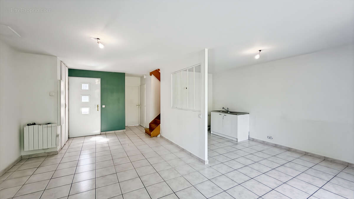 Maison 3 chambres et jardin + à vendre + Yvelines (78) + box et place de parking - photo 8