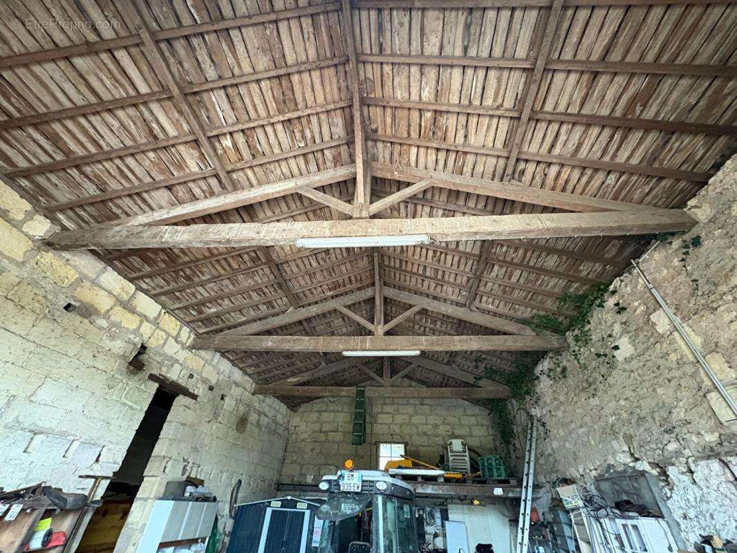 RARE : Devenez propriétaire de votre "Micro-Château" en AOC Saint-Émilion - photo 3