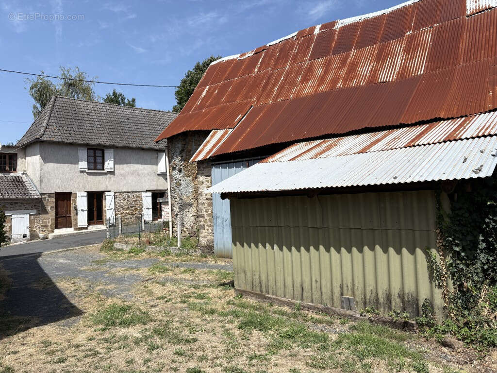 Entre Pompadour et Objat, au coeur du village de Lascaux - photo 22