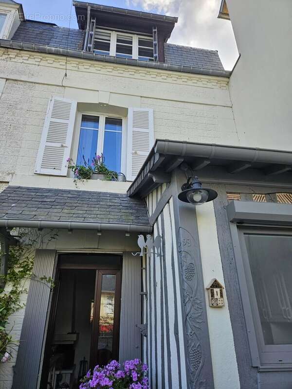 Maison à TROUVILLE-SUR-MER