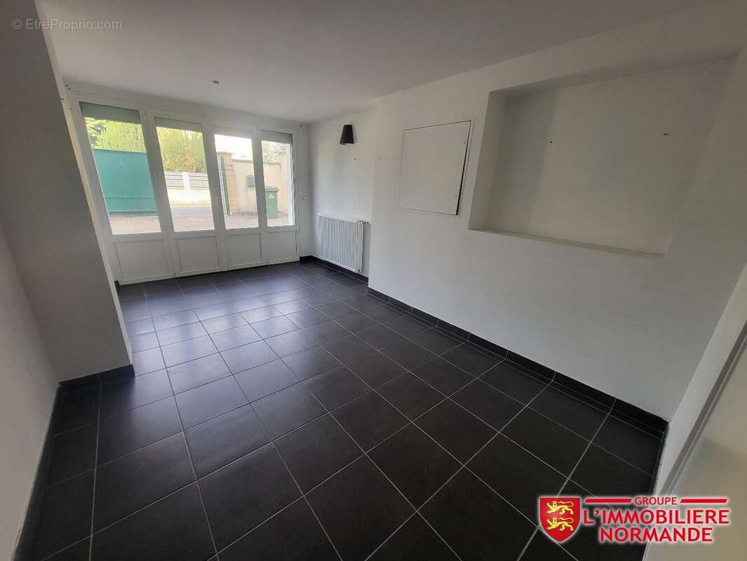 Maison à ROSNY-SUR-SEINE