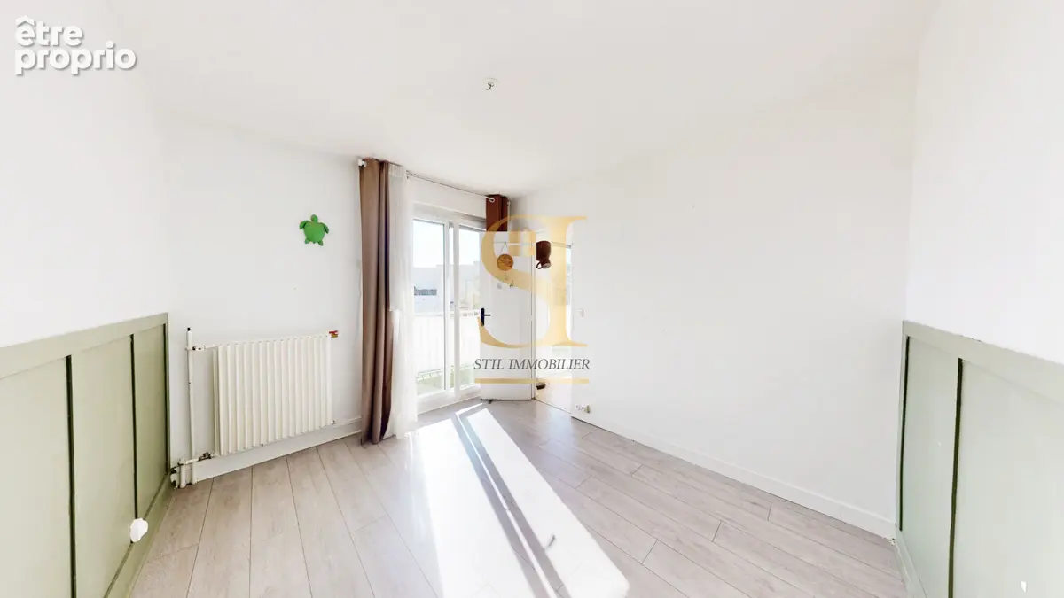 Appartement 3 pièces 65 m² à vendre à Evry (91000) - photo 4