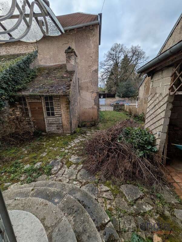 Maison à BUCEY-LES-GY