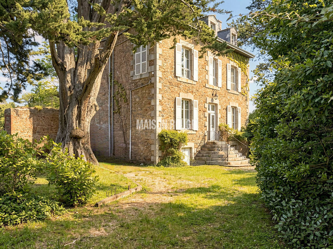 Maison à SAINT-BRIAC-SUR-MER