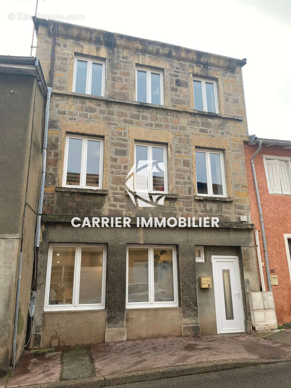 Maison à BRUSSIEU