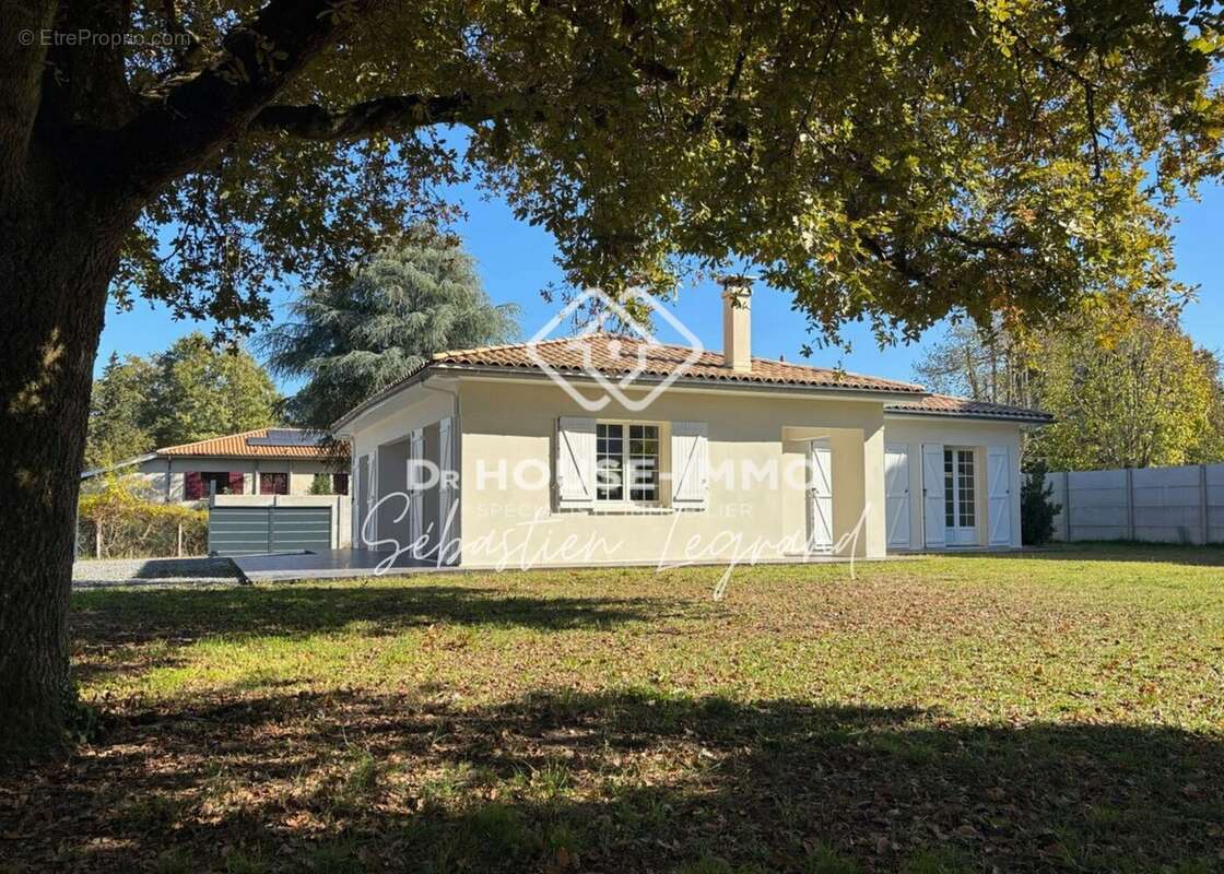 Maison à BLANQUEFORT