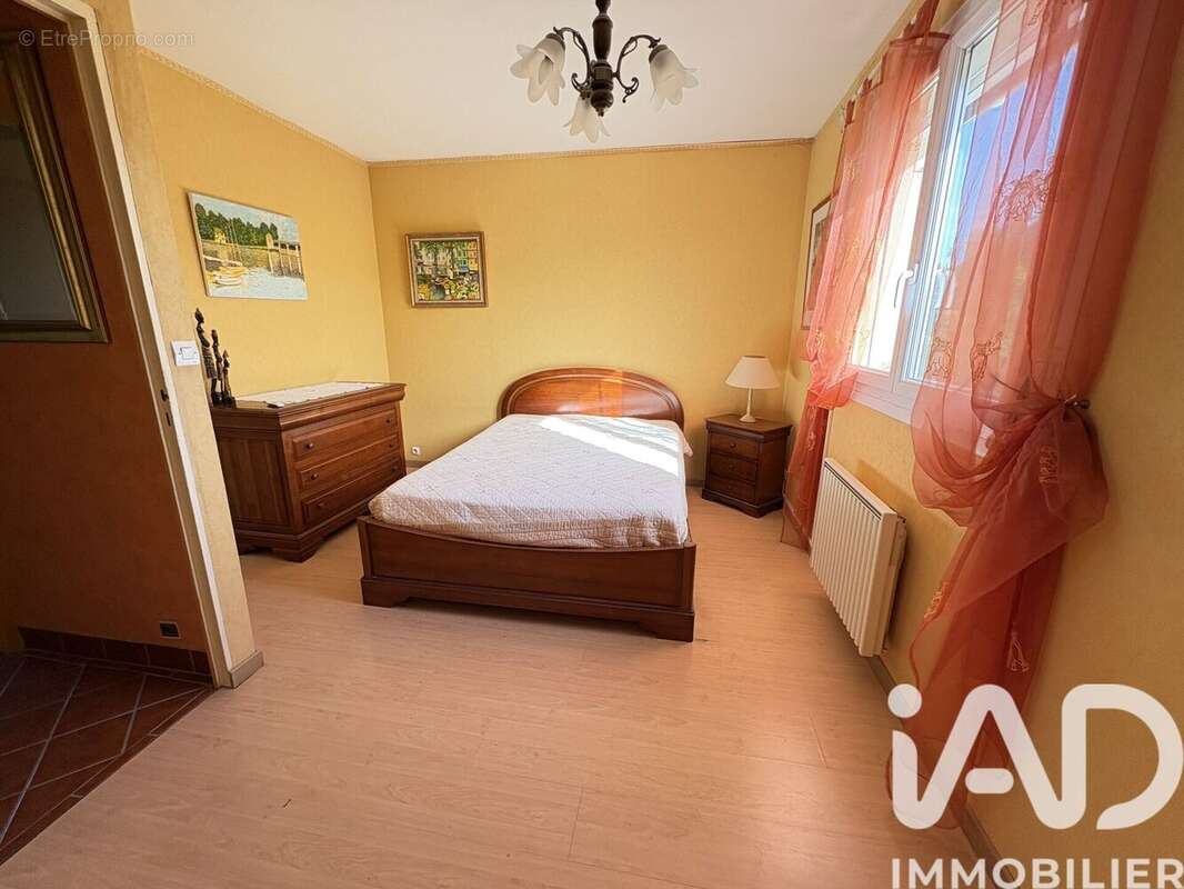 Maison 120 m² à Ormesson-Sur-Marne  - photo 9