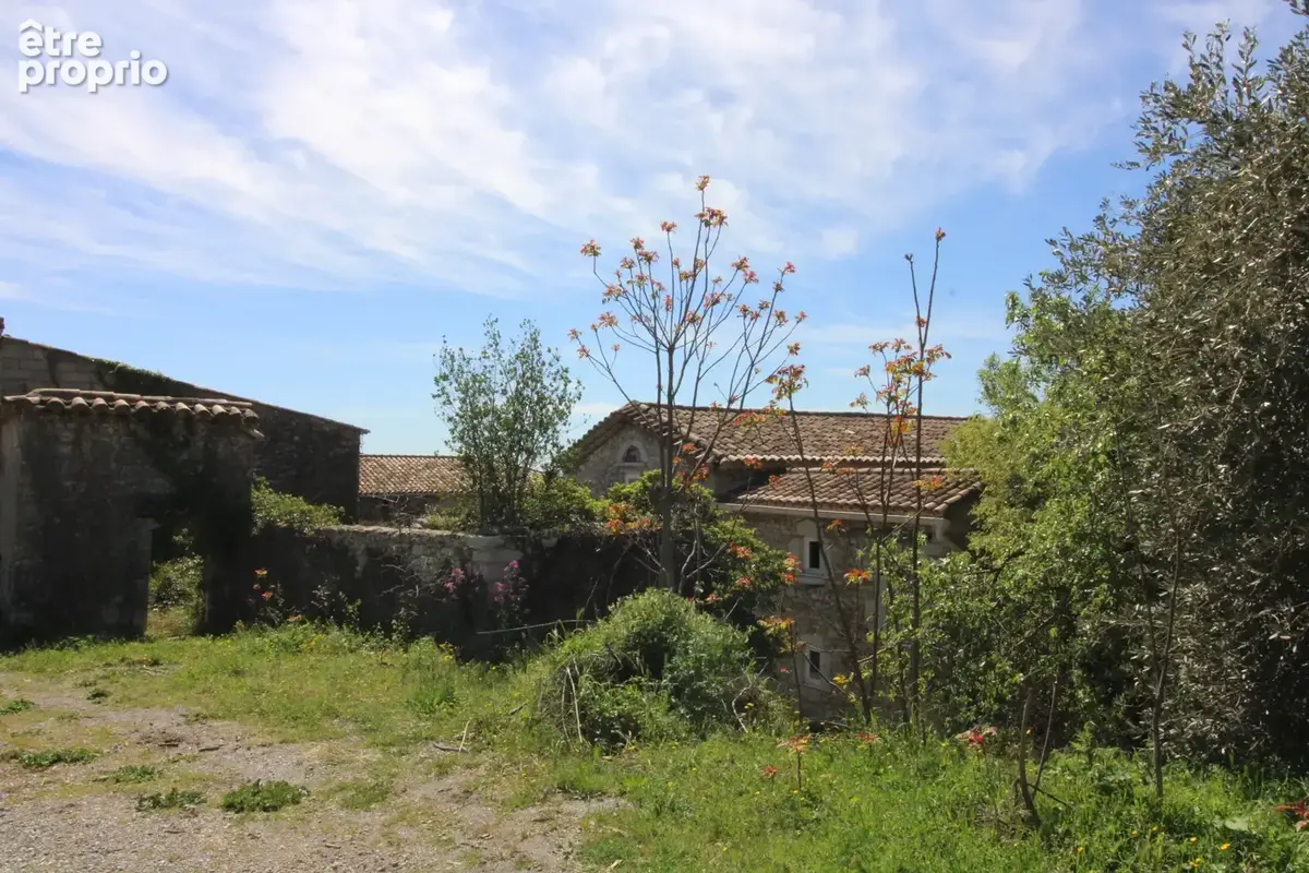 Mas de 2500 m2 sur 26 hectares. - photo 59