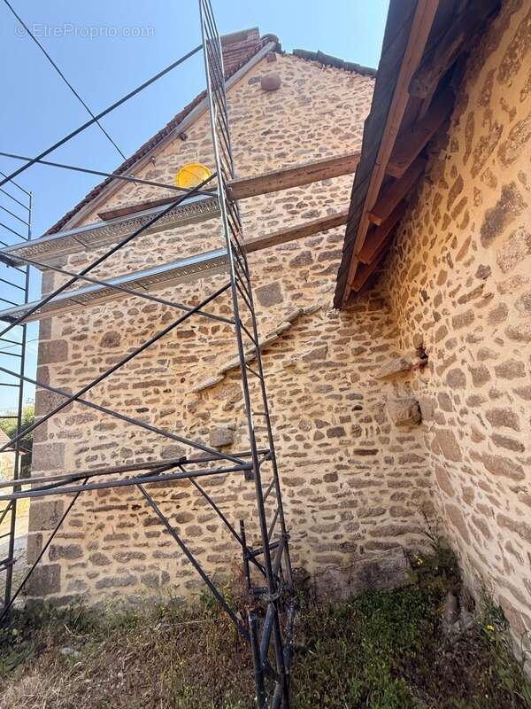Ensemble de 2 maisons à restaurer + grange 26 500 € - photo 14