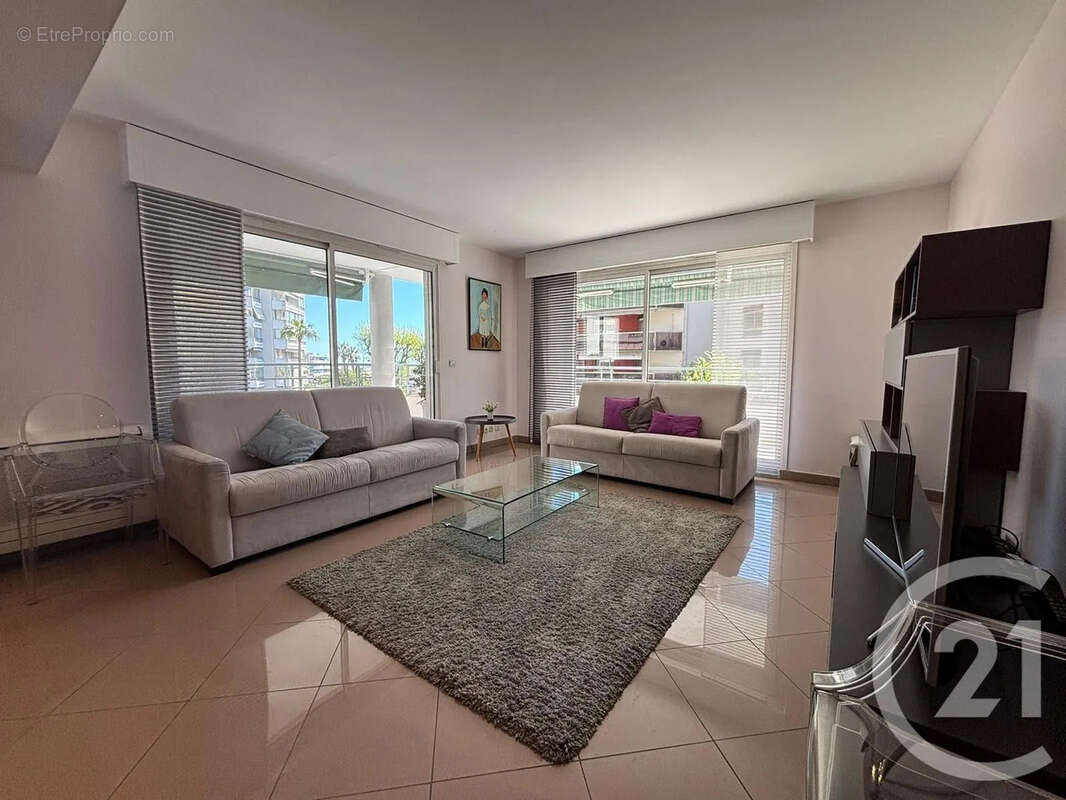 Appartement à LE CANNET