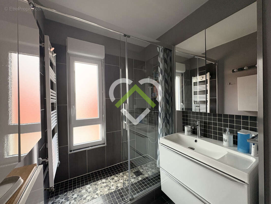 Appartement à HEM
