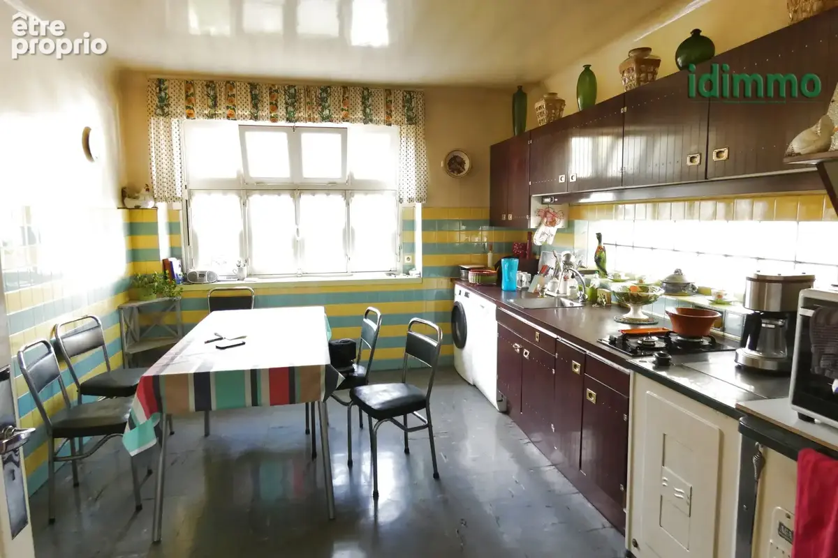 Aurillac maison 5 chambres plus T2 - photo 3