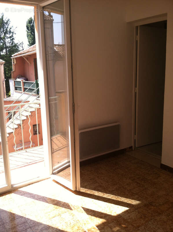 Appartement à CABANNES