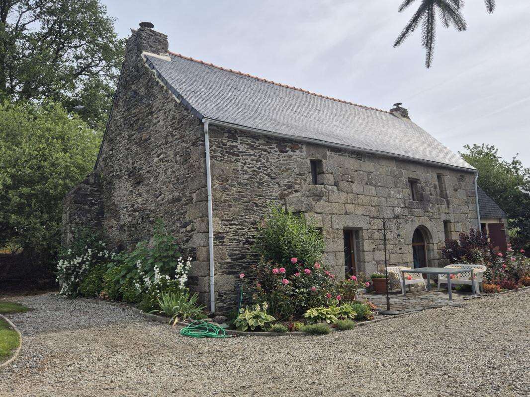 ncien Presbytère de Charme avec beaux volumes et terrain att - photo 2