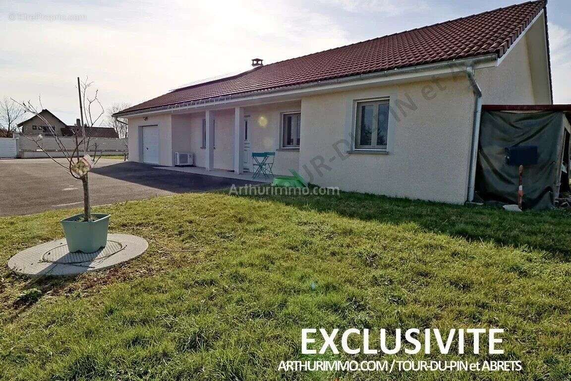 Maison à LA TOUR-DU-PIN