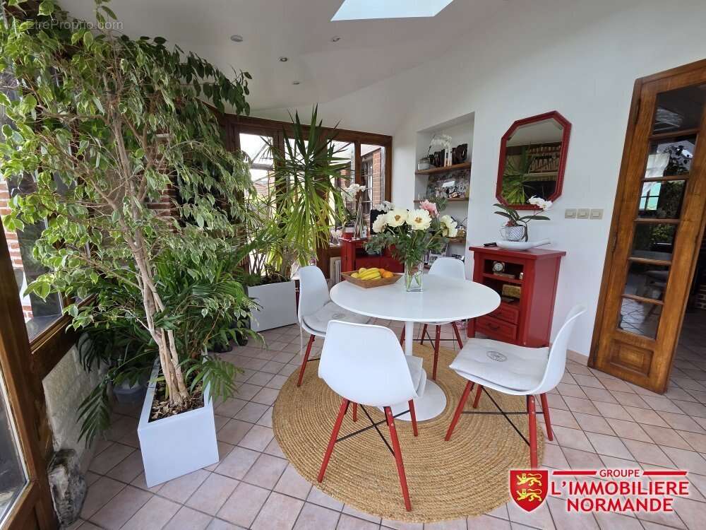 Maison à PONT-DE-L&#039;ARCHE