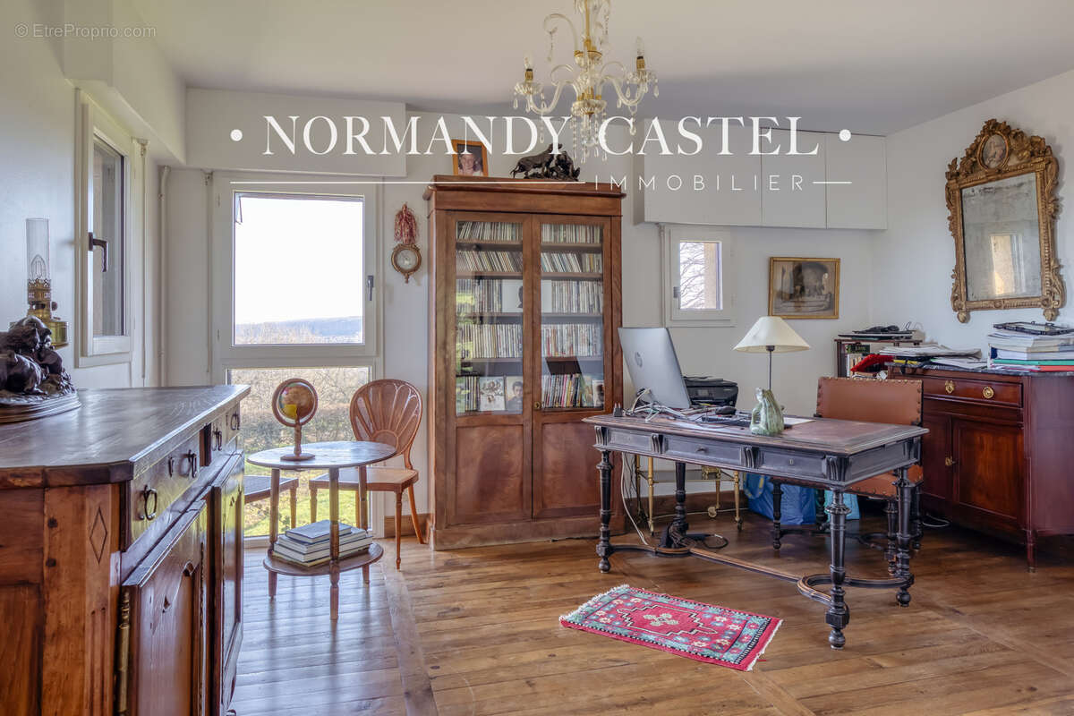 Maison à CRICQUEBOEUF