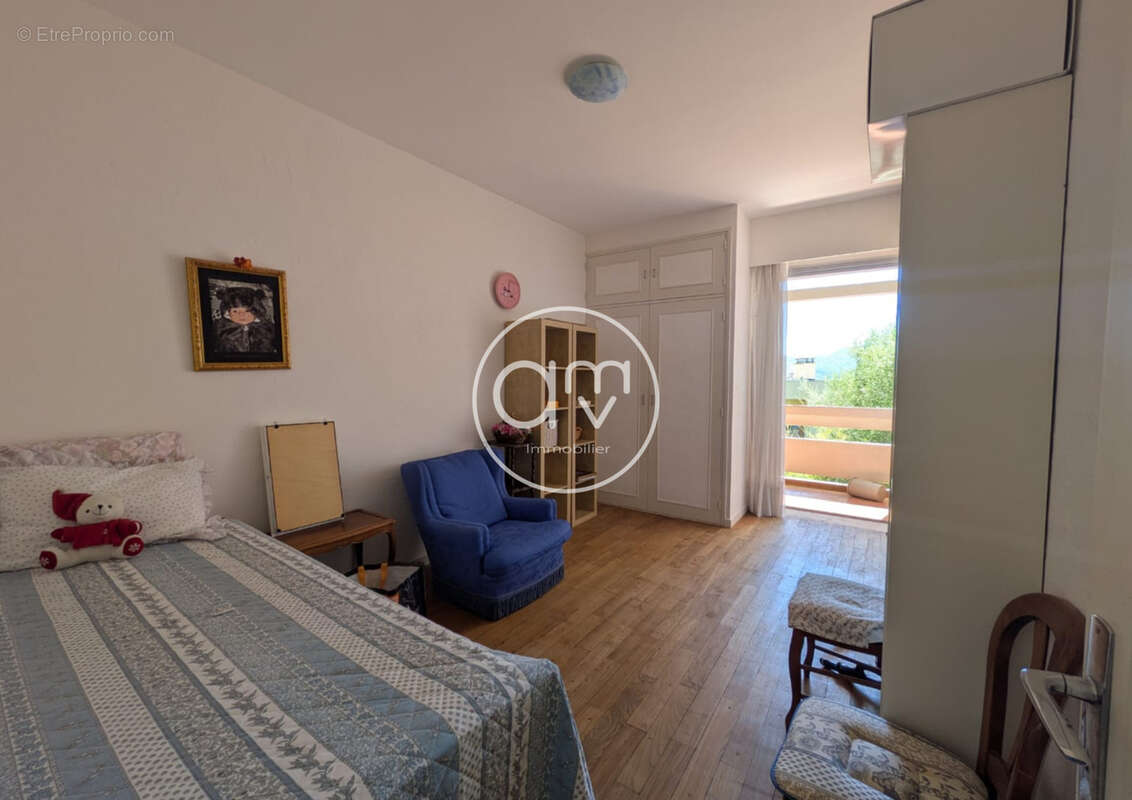 Appartement à HYERES