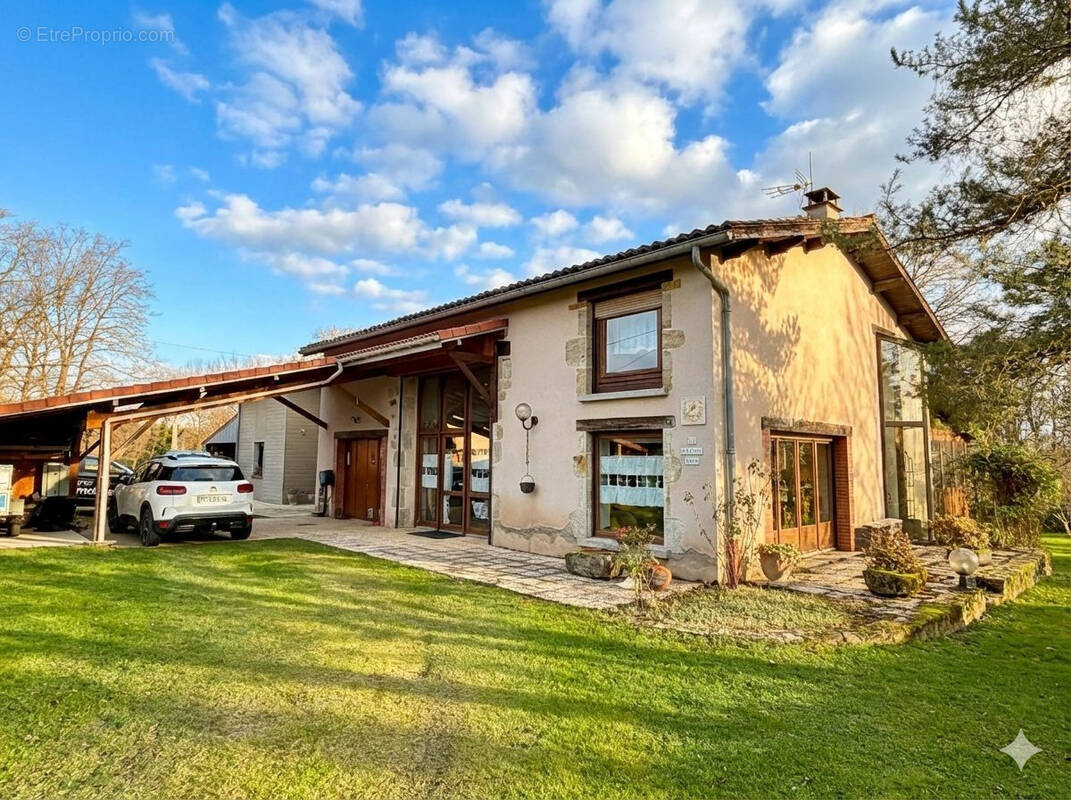 Maison à ORLEAT