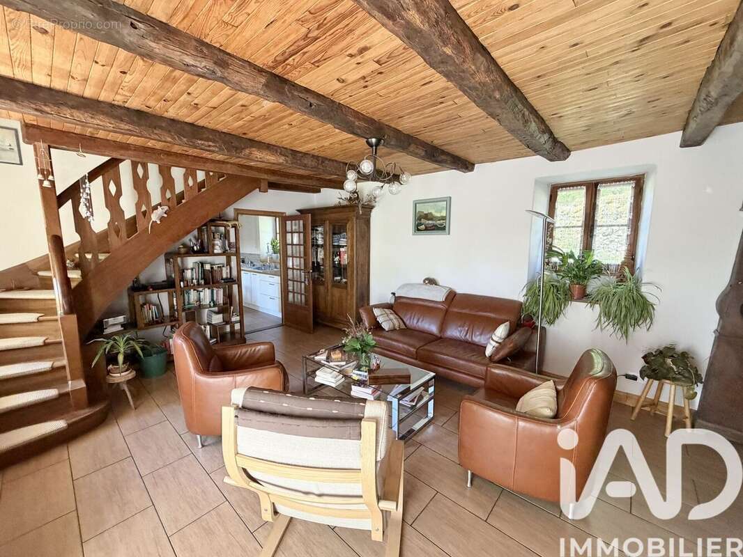 Maison 136 m² à Reyrevignes  - photo 3