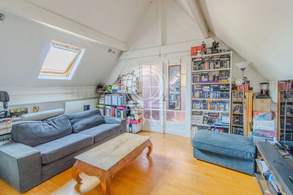 Appartement à BOUGIVAL