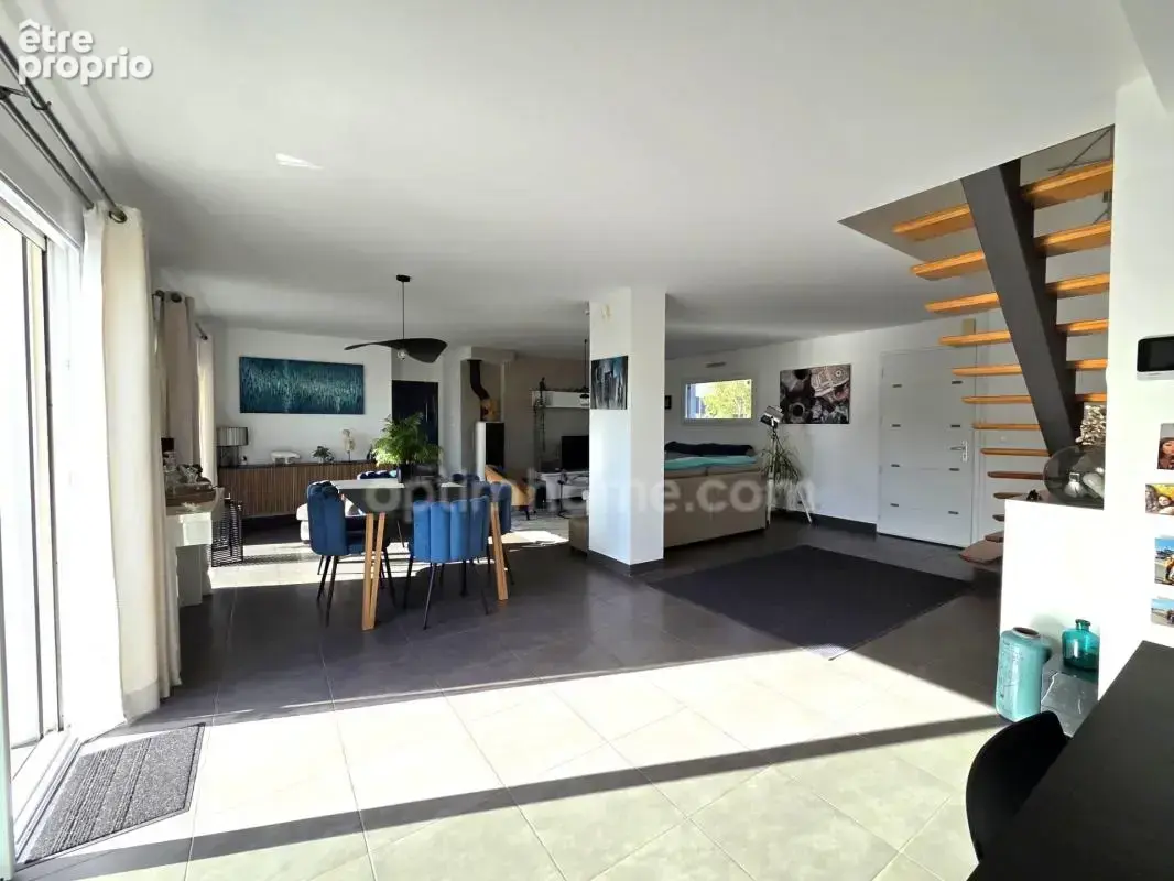 Casson, jolie maison familiale sous domotique avec piscine et superbe jardin paysage - photo 16