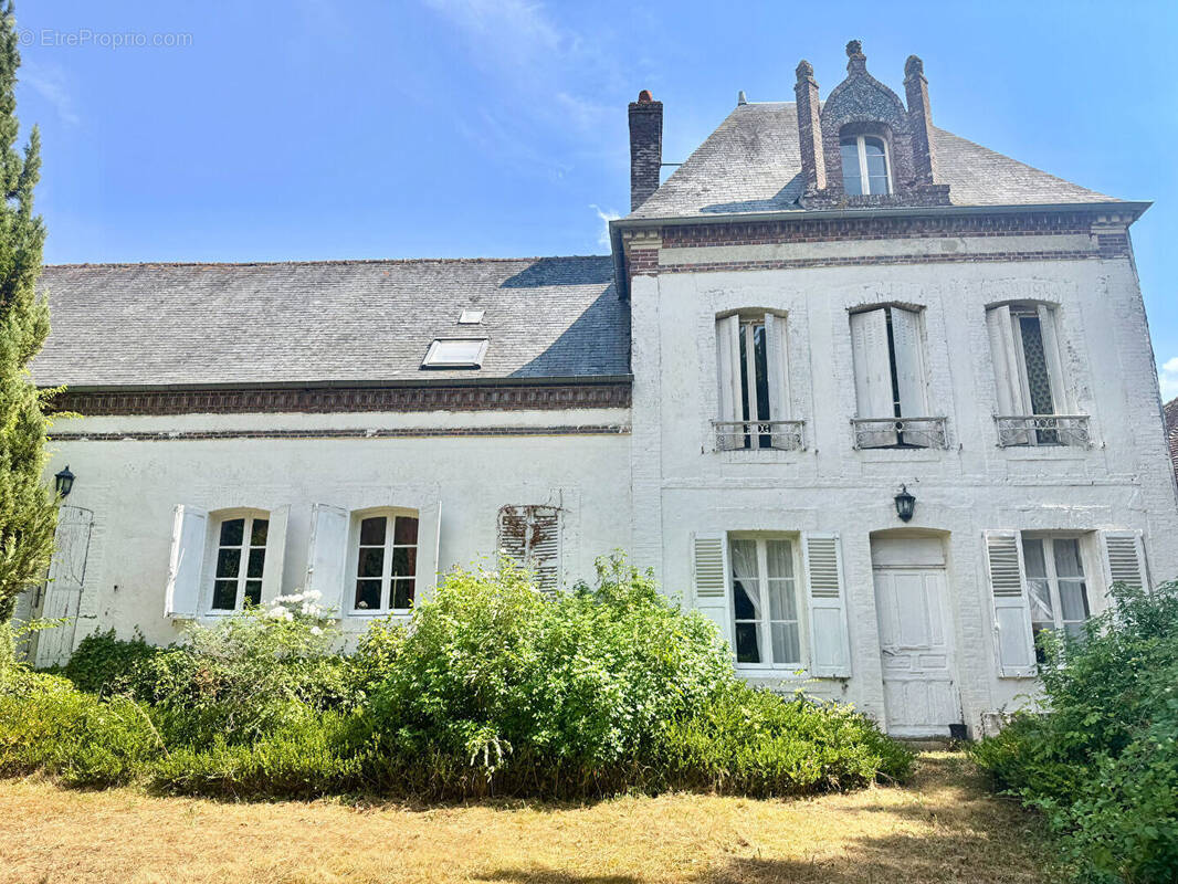 Maison à CHAMPS
