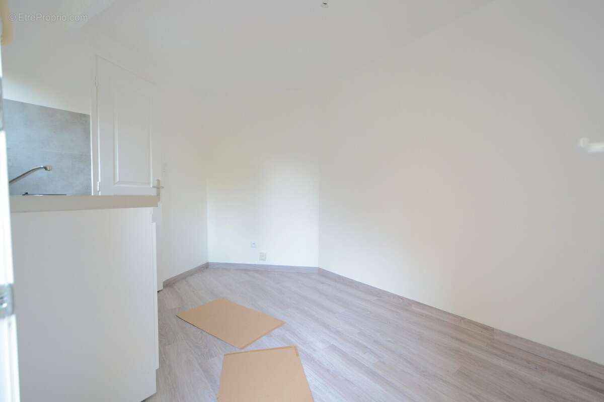 Appartement à SAINT-MAUR-DES-FOSSES