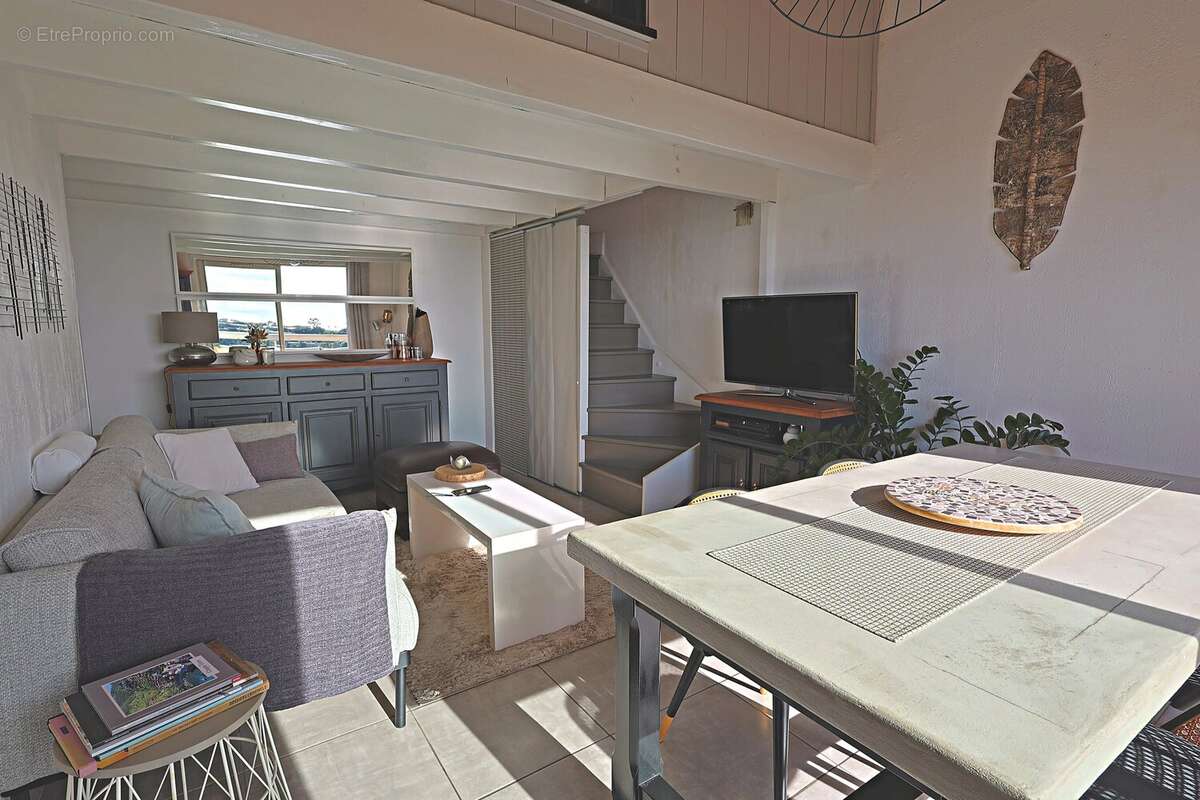 Appartement à VALBONNE