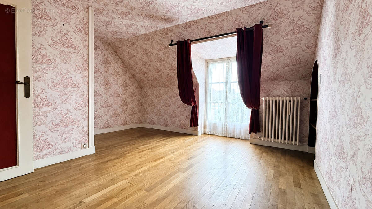 Maison à LA FERTE-GAUCHER