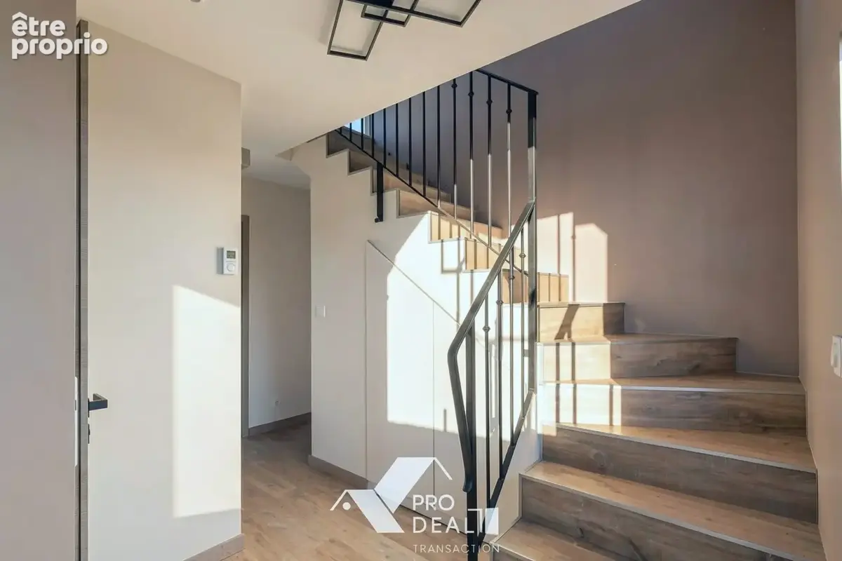 Maison 176 m² à Saint-Bernard  - photo 6