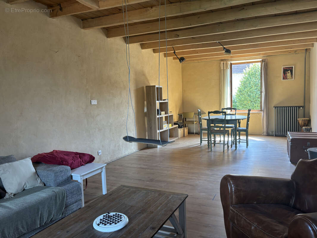 Maison de village et local professionnel centre vonnas - photo 7
