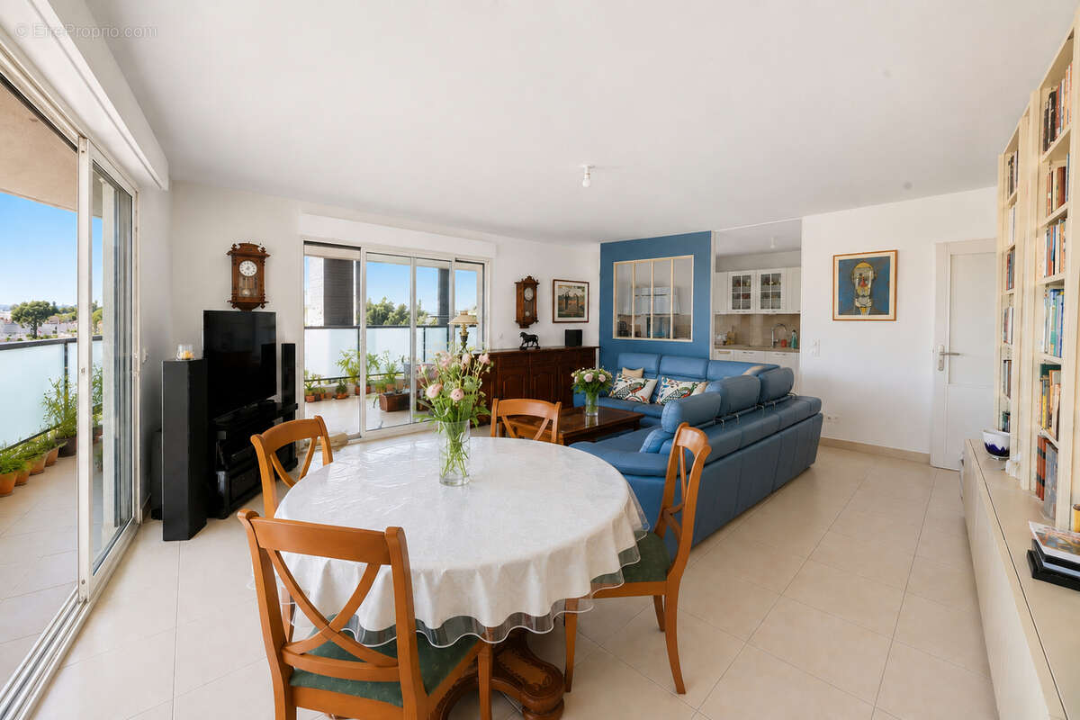 Appartement à LE CRES