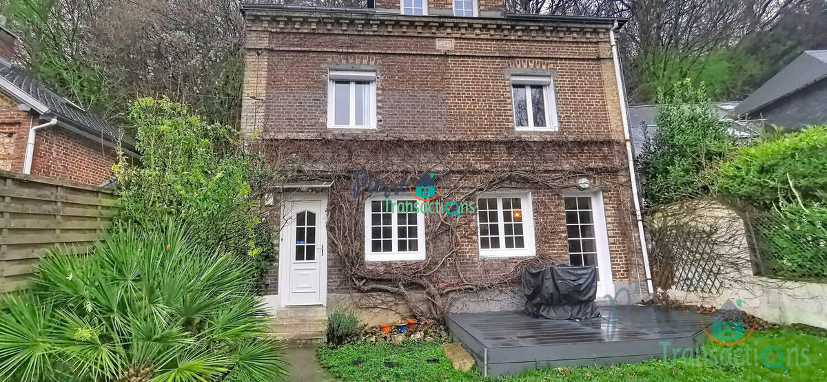 Maison à SAINT-LAURENT-DE-BREVEDENT