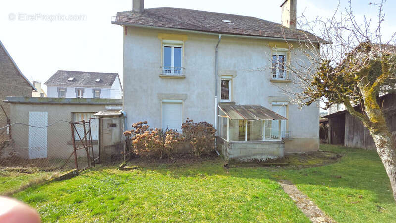 Maison à MAURIAC