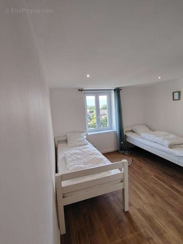 Photo 8 - Maison à SAVIGNY-LE-VIEUX