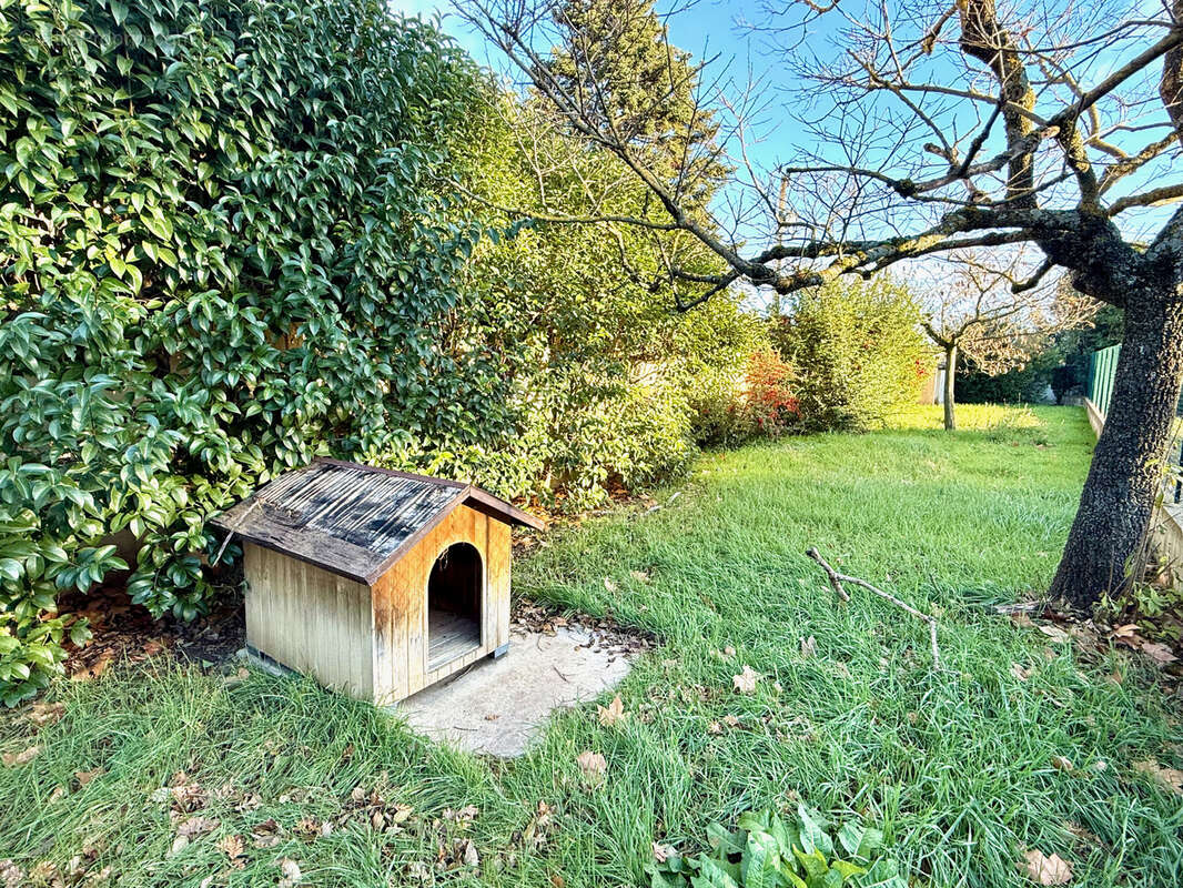 Maison à SUZE-LA-ROUSSE