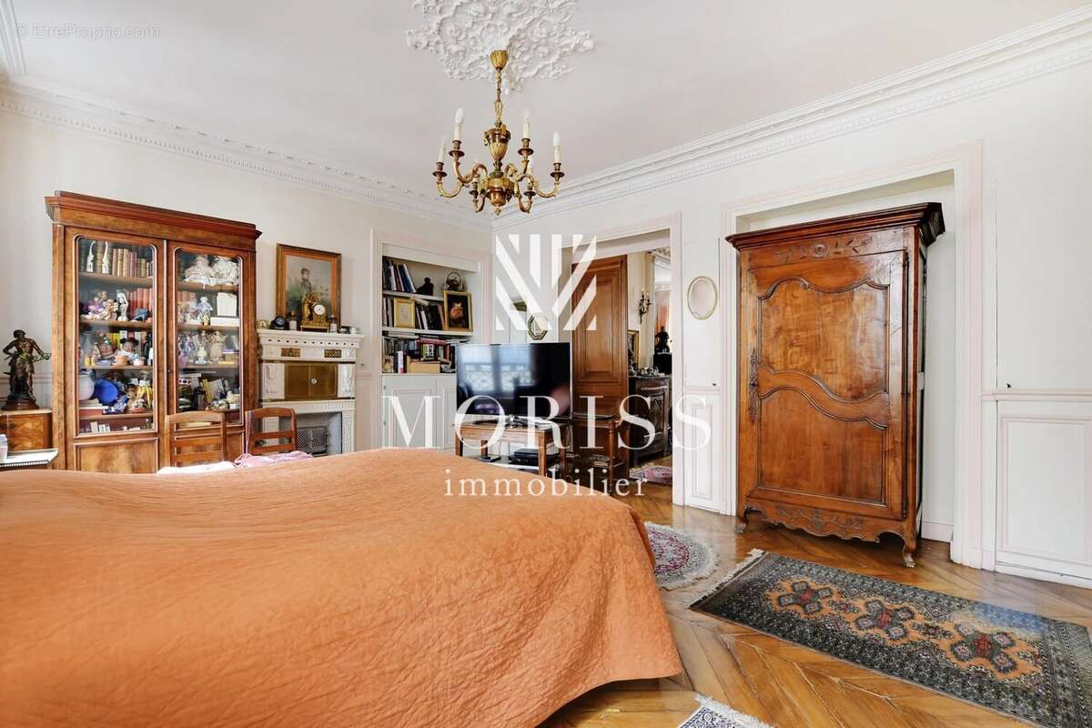 Appartement à PARIS-9E