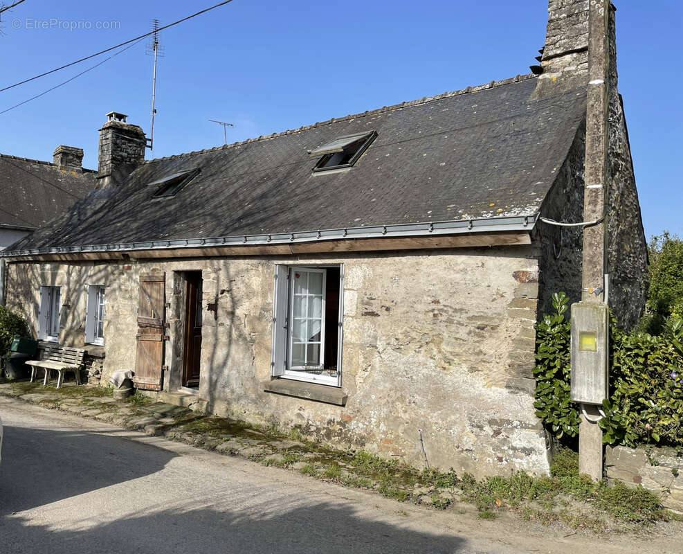 Maison à CLEGUEREC
