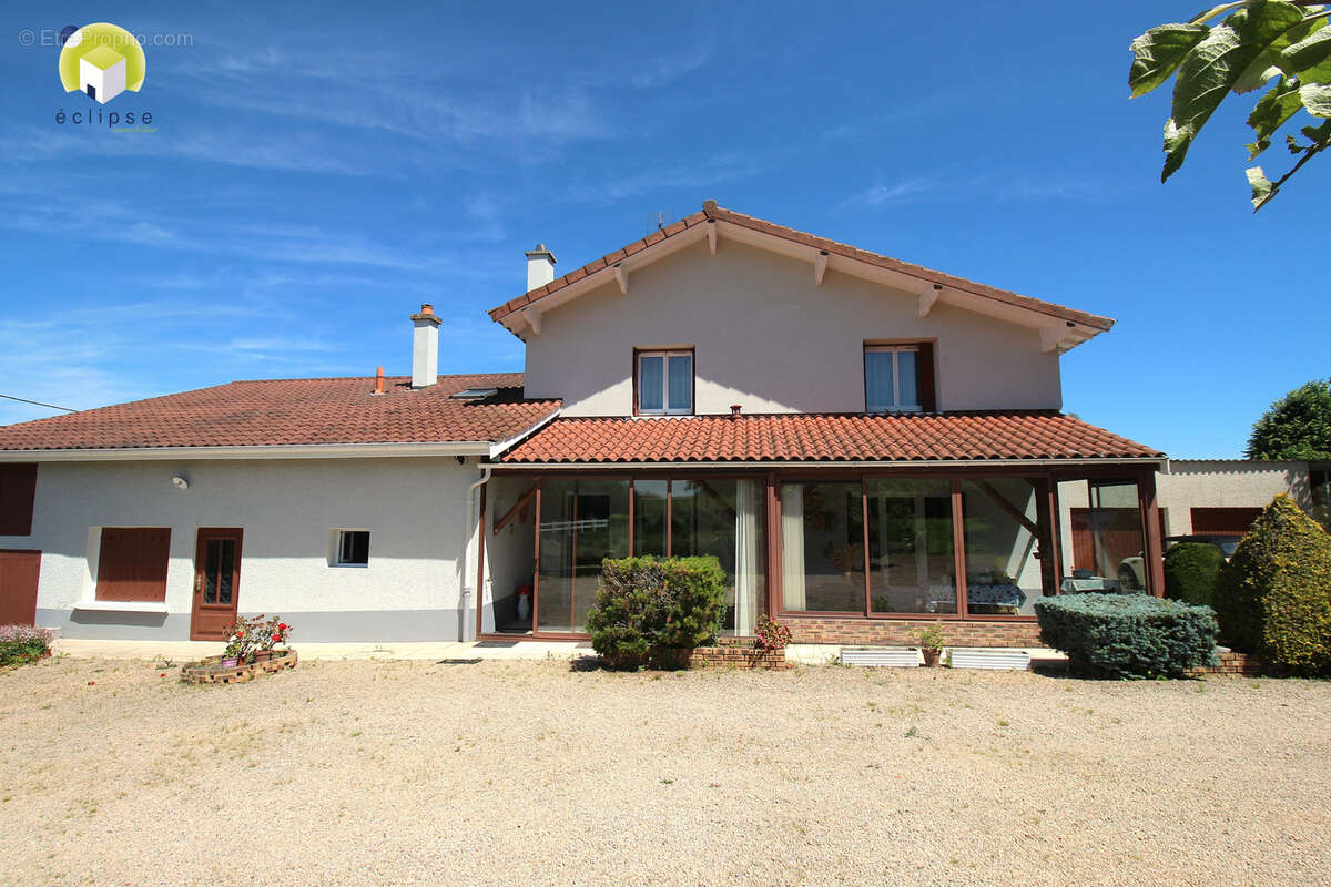 Maison à VONNAS